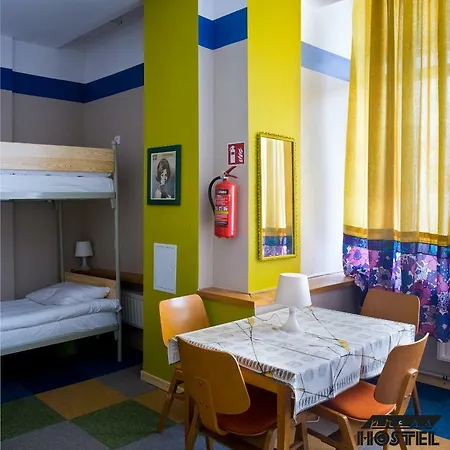 Press Hostel *