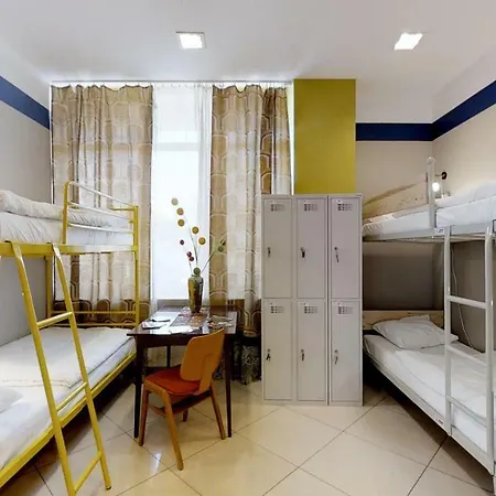 Press Hostel *